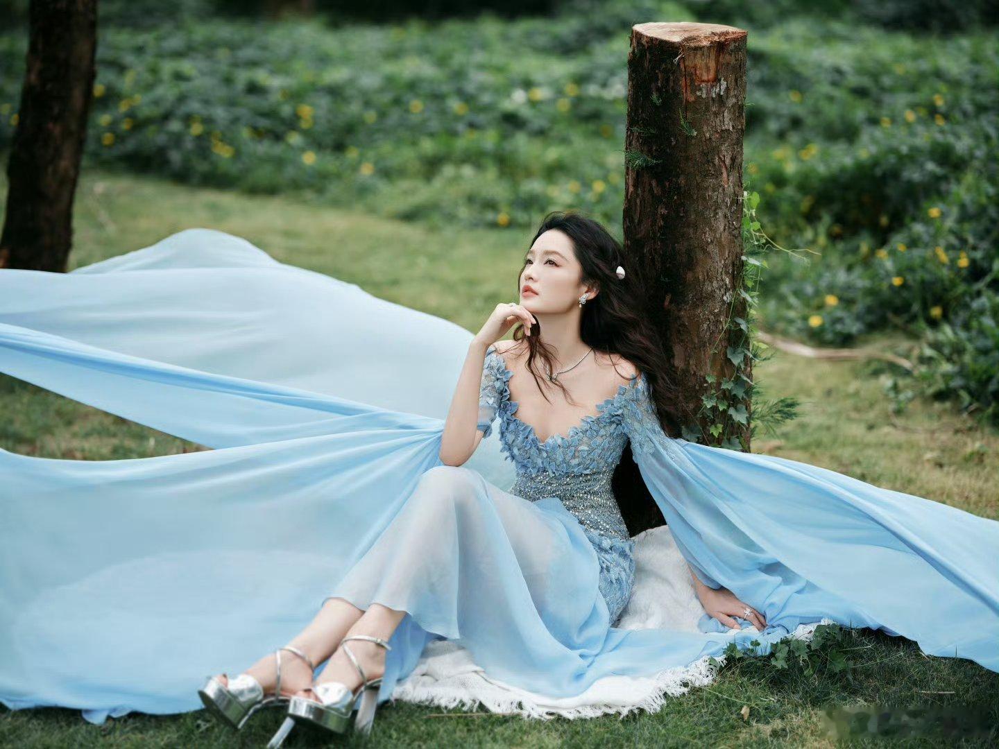 其实景不错我拍写真这种质量大高跟这么怼着给我拍出来我都不付钱的​​​