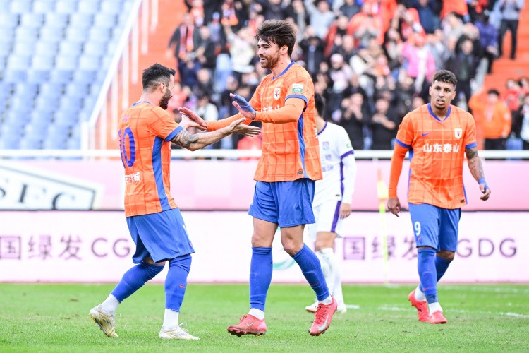 泰山冬训期要在技战术层面补“短板”, 体能方面要敢于苦练和狠练