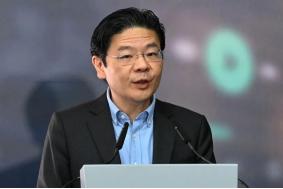 2月9日，高市早苗取得大胜后，新加坡总理黄循财发了一封很“谄媚”的贺信。黄循财在