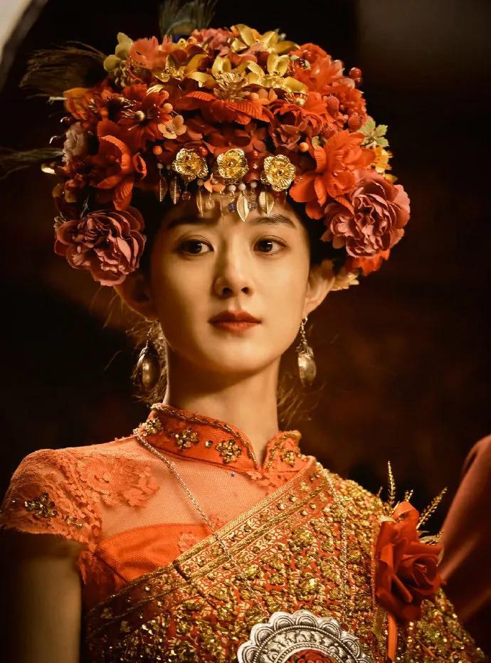 #评价赵丽颖的演技#显然，演绎一个角色不仅在于外形上的契合，更在于对其内涵的深