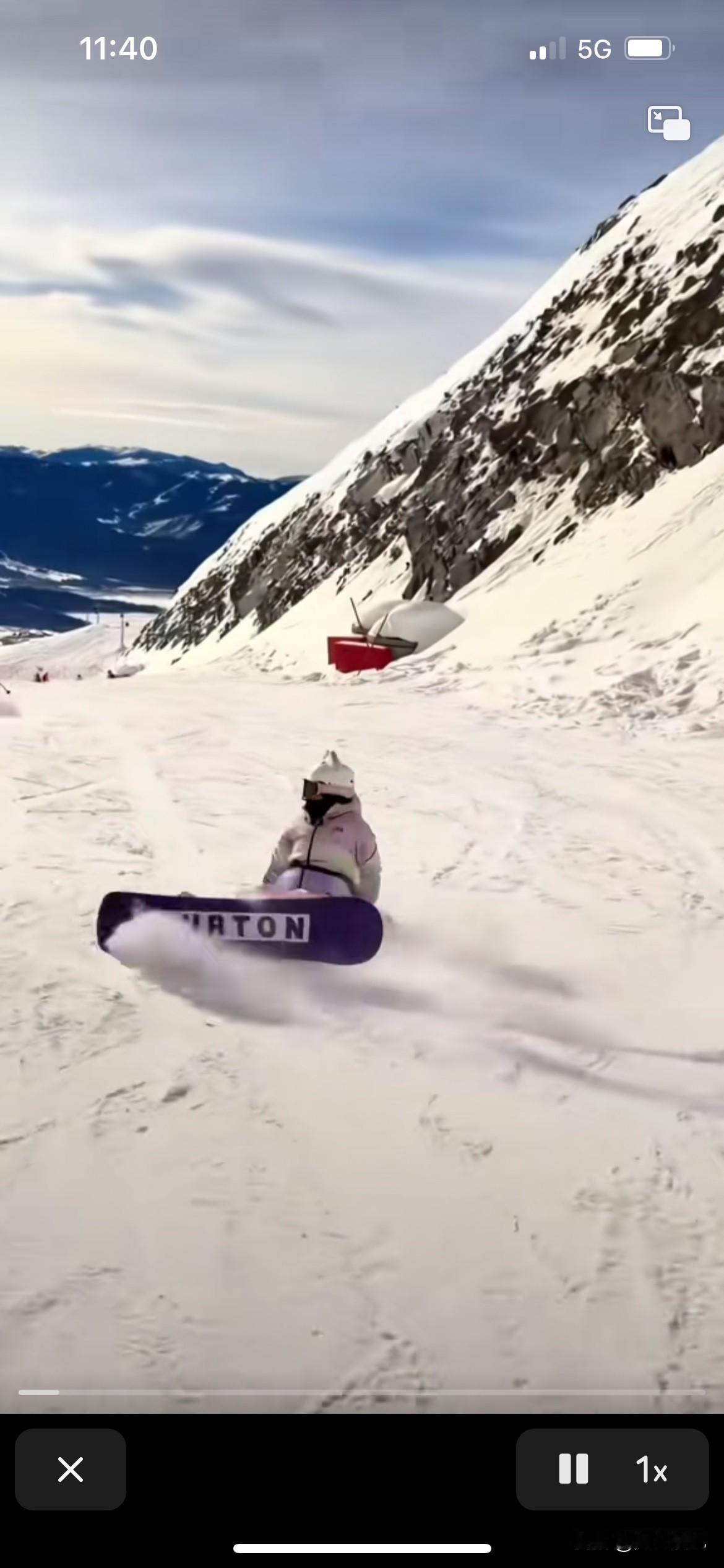 全红婵被重重的摔下去，还是保护好自己的脚步不要受伤，这个滑雪教练也真敢接这个活儿