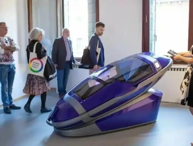 “安乐死是个大骗局？”瑞士提供的安乐死服务声称，患者只需要躺进自杀舱，按下一个按