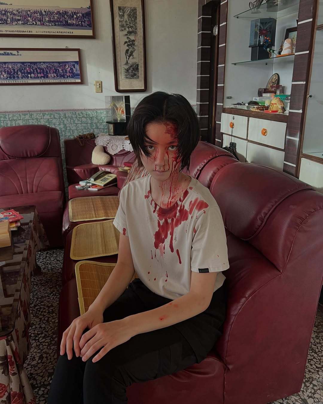 袁澧林分享拍戏花絮😦😱最近她出演的恐怖片《山忌黄衣小飞侠》台湾上映当中，目