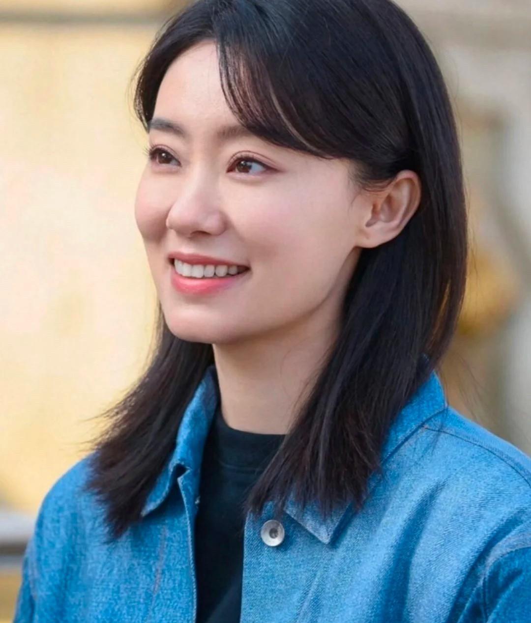 说出来可能会被骂但张小斐确实是比赵丽颖厉害终于有网友指出这个最关键的问题了