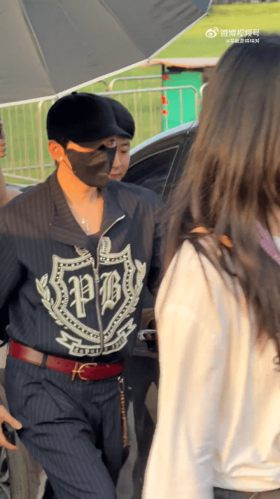 邓为近期路透又被嘲身材了…​​​