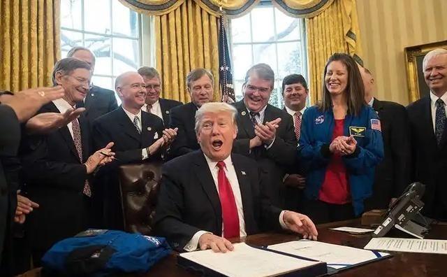 特朗普签字，美全票通过涉台法案，48小时，大陆连发5则军事警告。这才过去几天，1