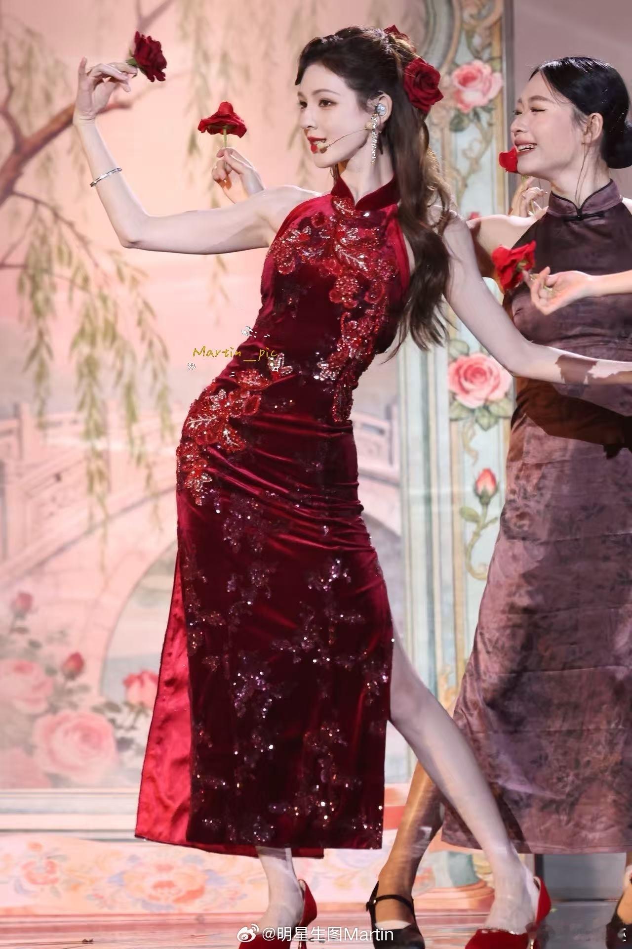 张予曦舞台旗袍造型娉娉袅袅的古典美人