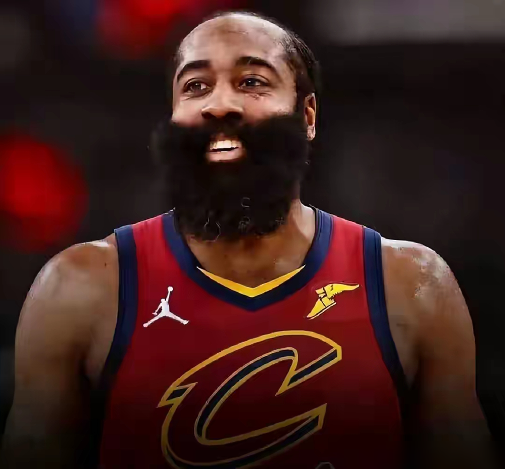 哈登又干了件没人干成过的事。3个得分王，2个助攻王，NBA历史上就他一个。翻开数据榜更吓人，生涯场均