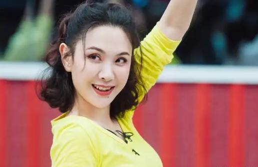 2002年，程莉莎和郭晓东在影片《暖》的剧组里头一回见面，可她过后却讲：我谈了2