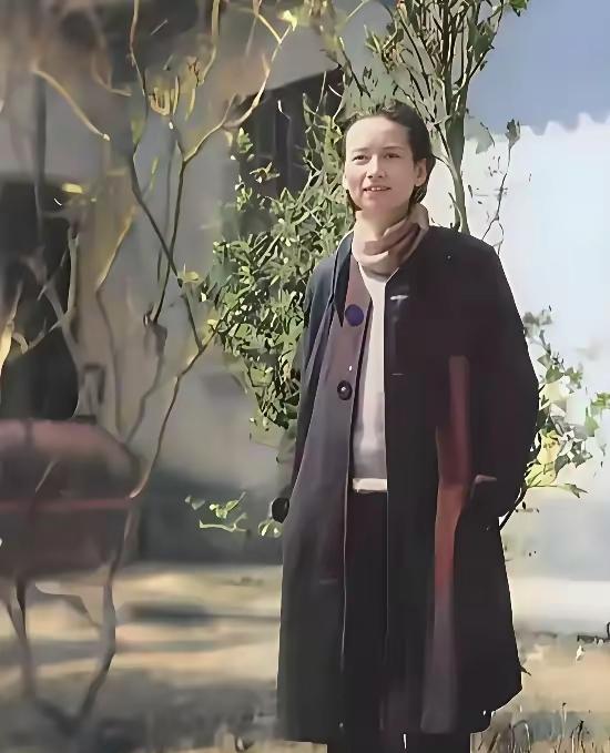 林徽因晚年整理旧物，翻出父亲一封信，泪湿满襟：原来他早为我铺了路1953年冬，