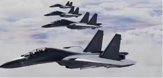 美军10架F-16逼近京津冀外海，中方大批战机围堵，透露出三大信号！敢把刀尖顶到