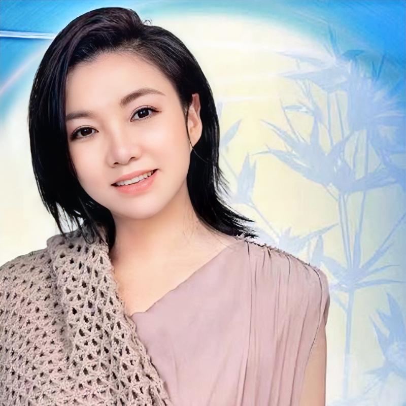 歌唱家王莉的家庭成员主要有丈夫、子女、父母等。王莉，这位备受瞩目的歌唱家