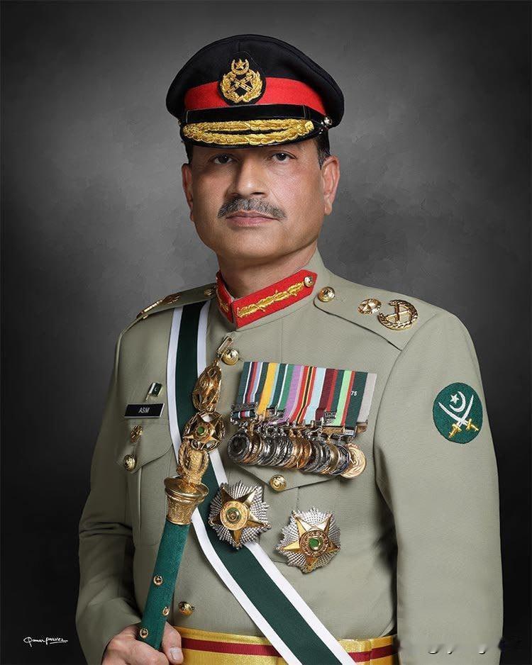 🇵🇰巴基斯坦任命陆军参谋长兼武装部队司令巴基斯坦总理夏巴兹·谢里夫批准