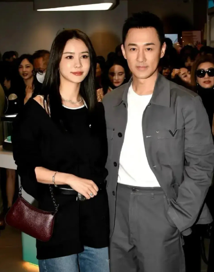 46岁林峰为什么娶了一位名声不好的女人为妻35岁的张馨月黑历史太多了，她澄清也