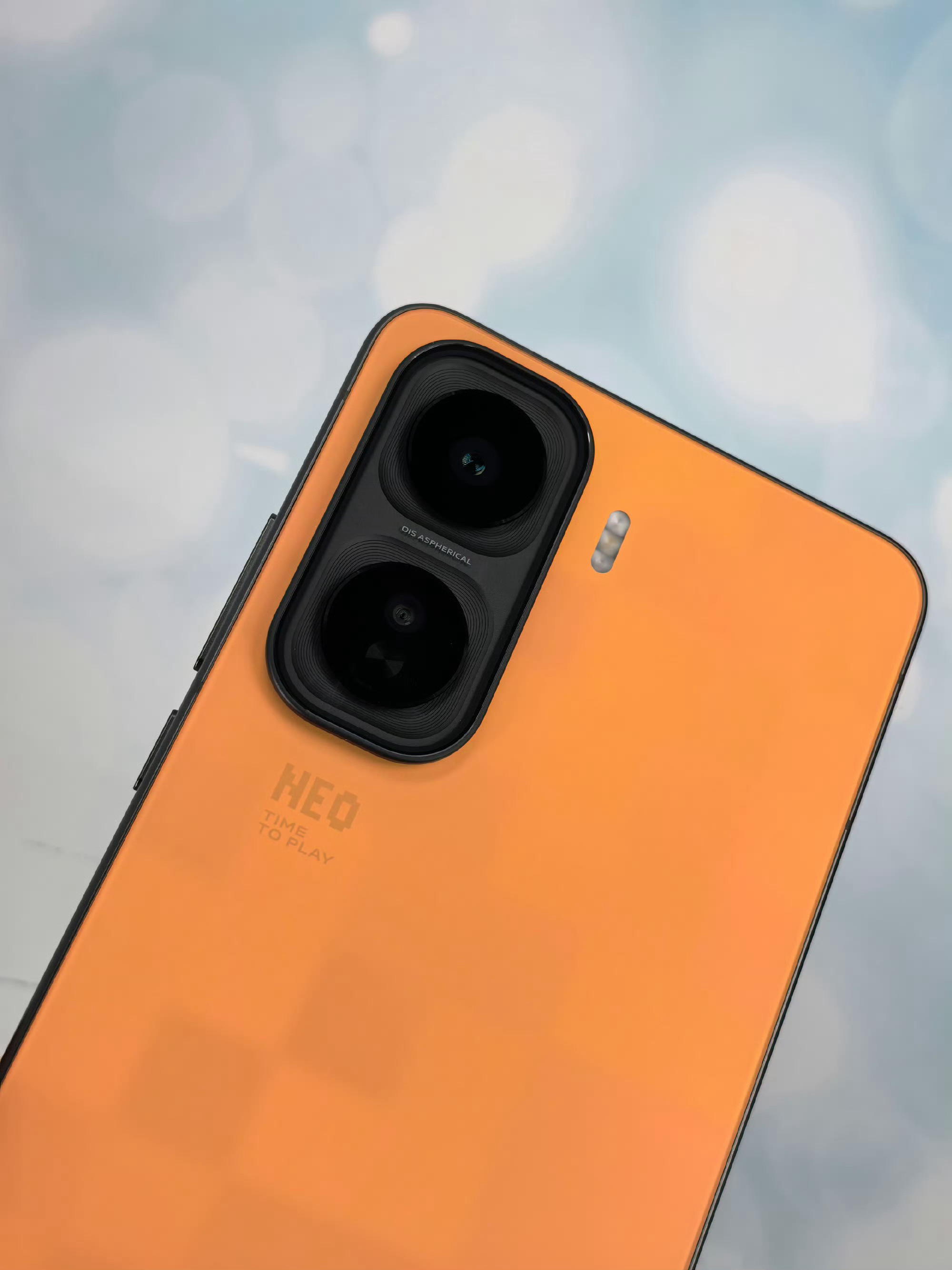 iQOONeo11玩游戏真的很稳🎮，双芯加持下高帧运行很流畅，温控也在线，长