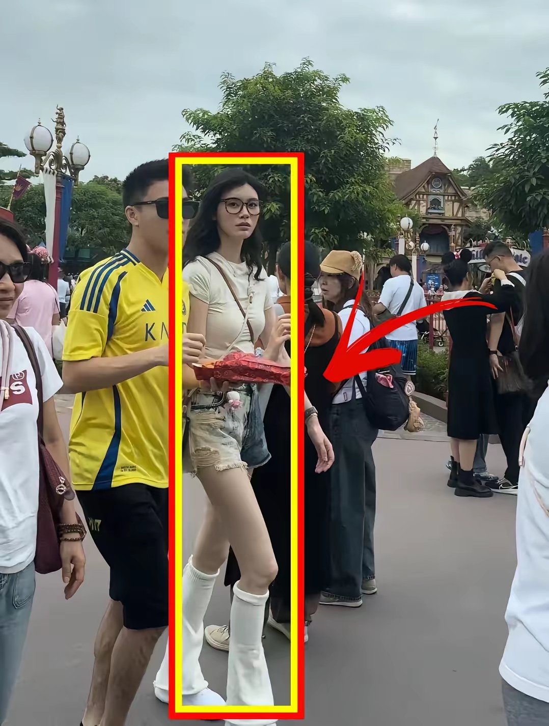 天呐，奚梦瑶线下真长这样啊​​​