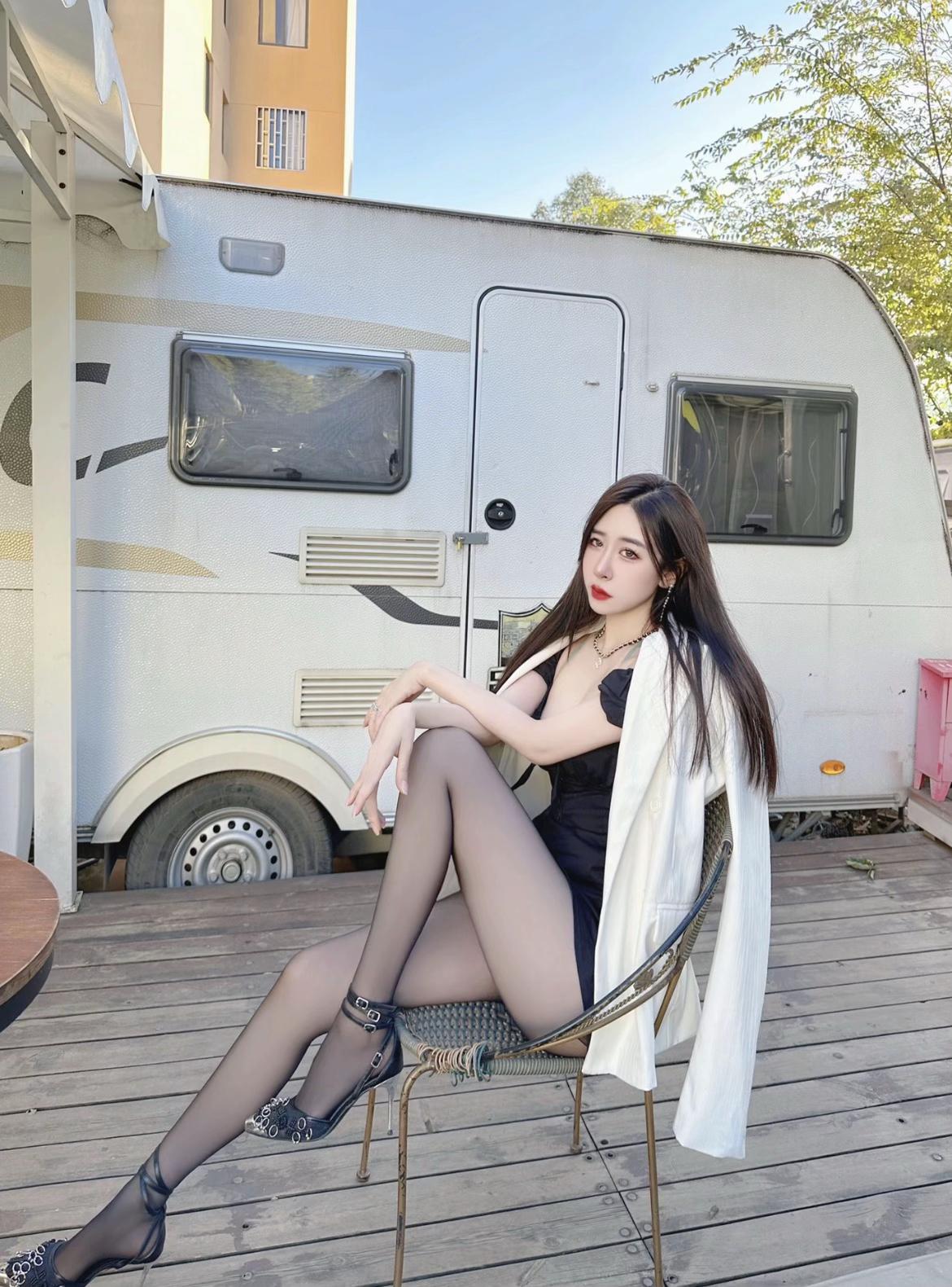有个自己房车全国旅行是个很美好事情吧。