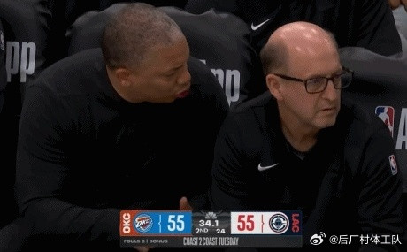 范甘迪都不想理泰伦卢了范甘迪对泰伦卢上半场最后时刻的盲目挑战感到不满。泰伦卢：