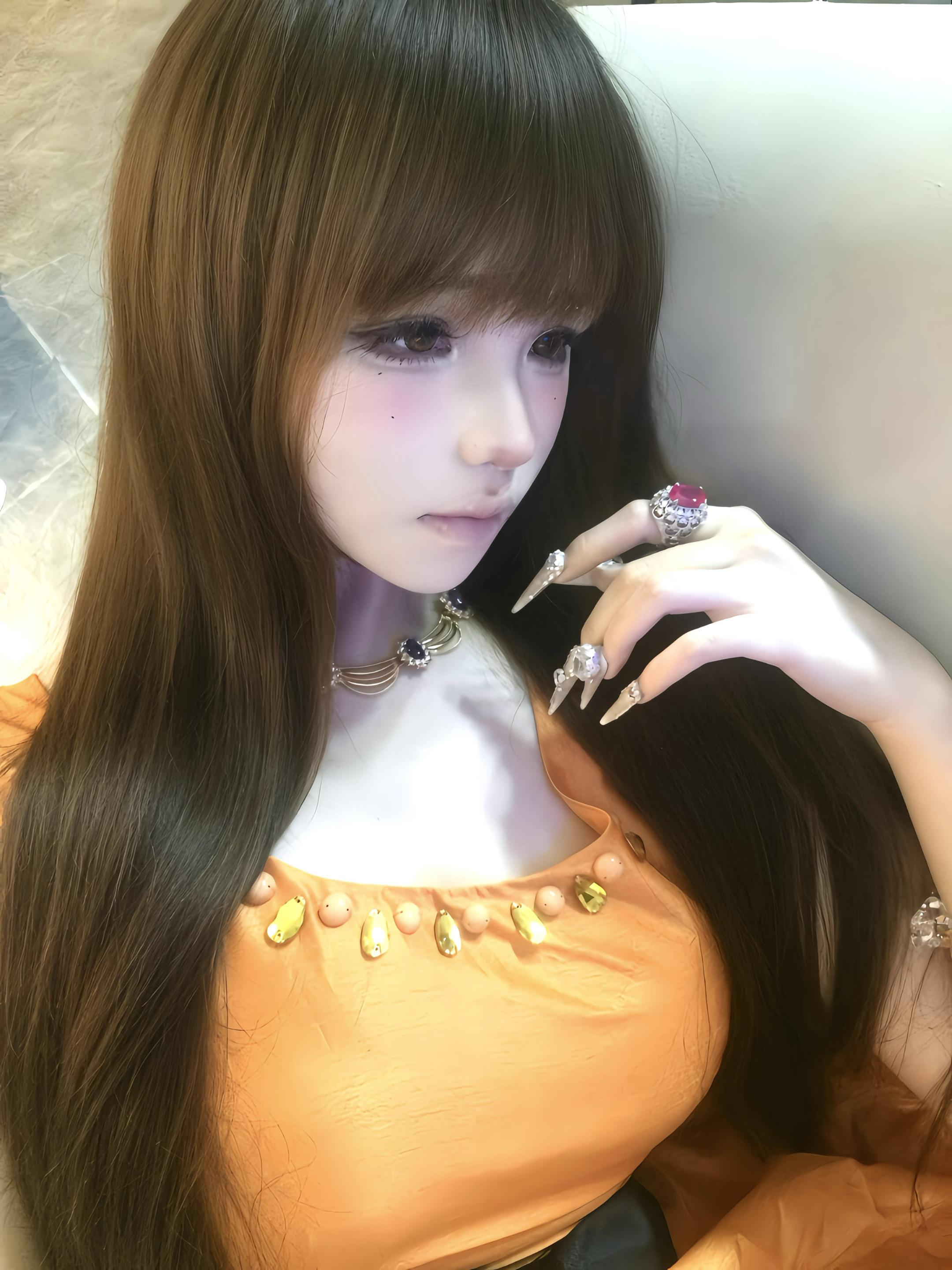 你长这么大从来没有体会过左手牵妈妈右手牵爸爸的感觉 却一直渴望有一位能...