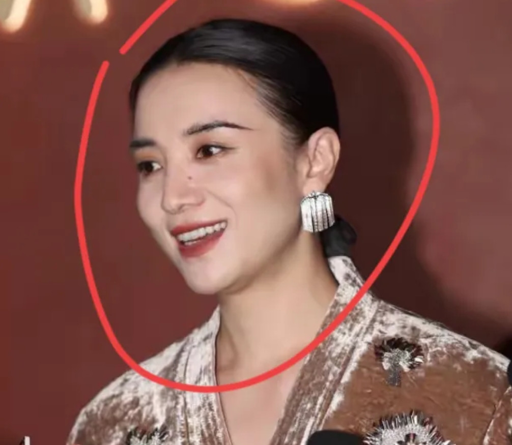 万万没想到！宋佳私下竟是这样经营婚姻！不细看不知道，她和小七岁的王伟结婚三