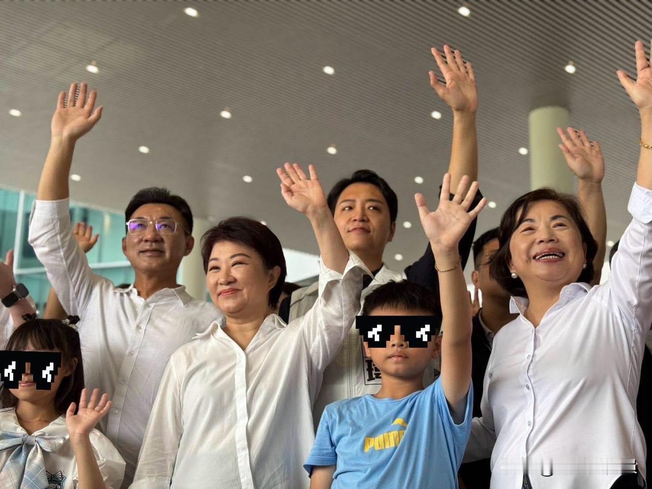 国民党立委罗延玮今（15日）在脸书发文表示，卢秀燕市长喊出“在野大联盟”，民进党