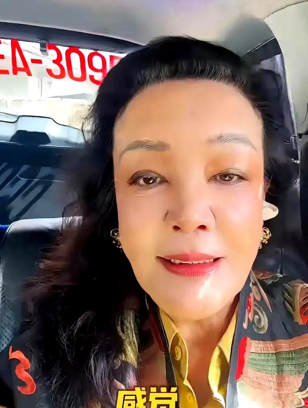 家里添丁本是喜事，却在他直播间成了母子间的公开审判。汪小菲熟练地给孩子喂奶