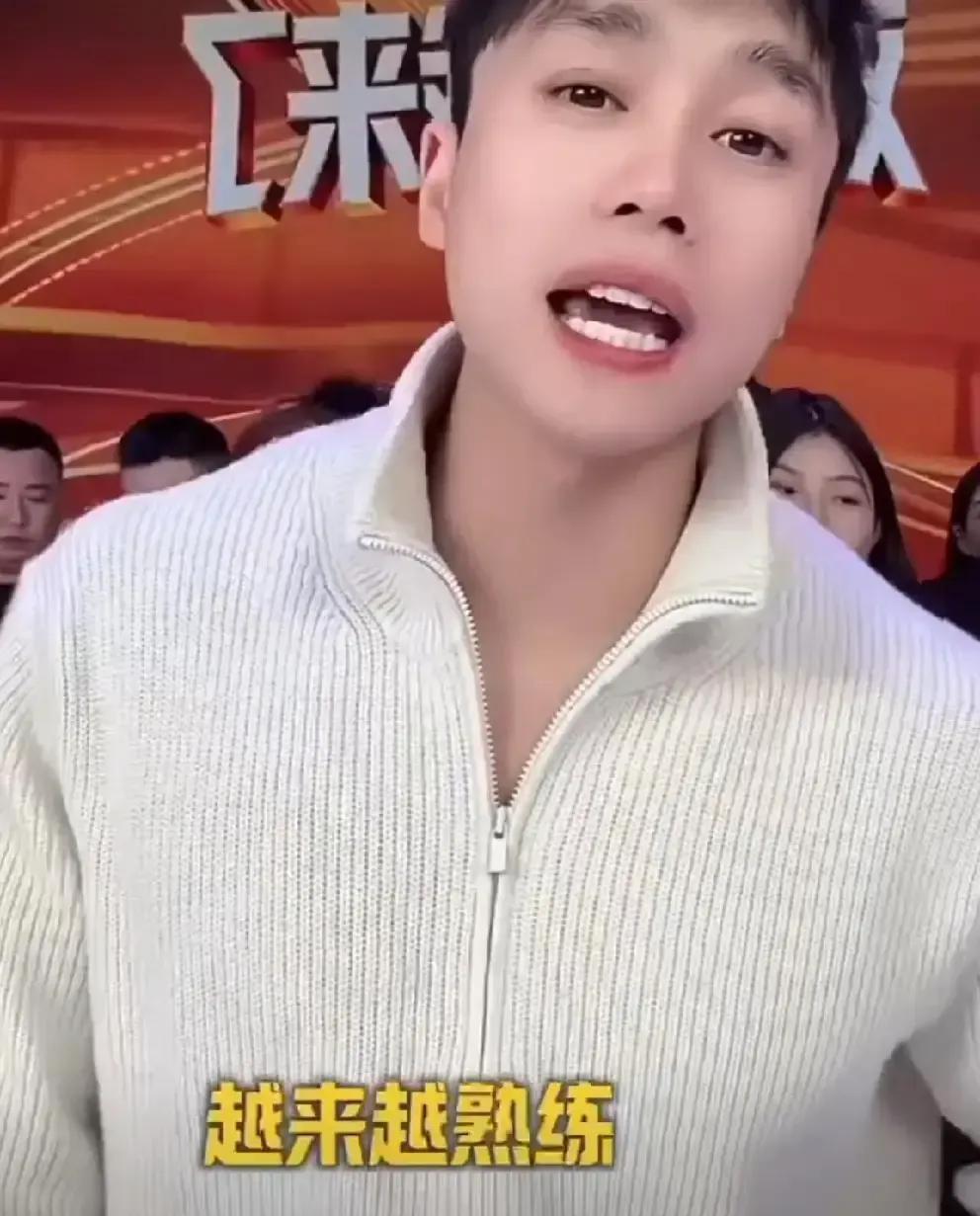 刘二狗双十二赢了，因为他在视频里少说了一个数字。他撕开战报，没炫耀破纪录的销售