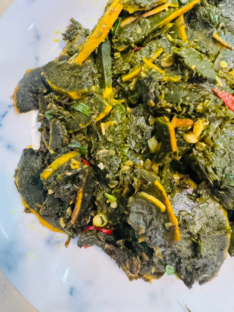 这才是真正的绿肉南瓜，强烈推荐！没有吃过的人一定要试试看。不过这个南瓜外面买不到