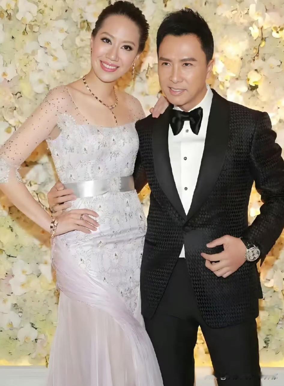 汪诗诗这道歉，两边标准不一样甄子丹妻子汪诗诗在外网转发内容，把香港一场火灾的