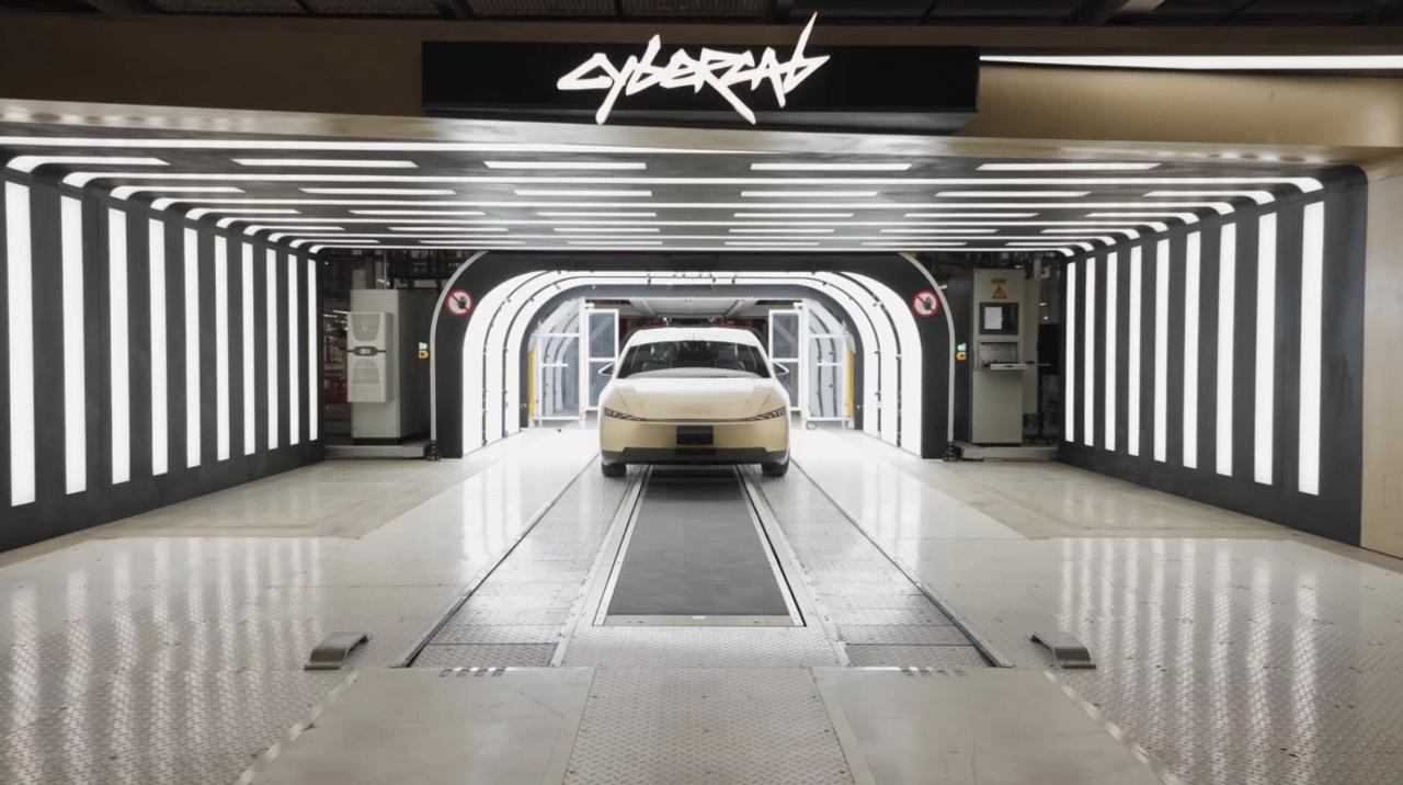 马斯克：特斯拉FSD有望下个月在荷兰获批马斯克最近在柏林超级工厂接受采访透露了