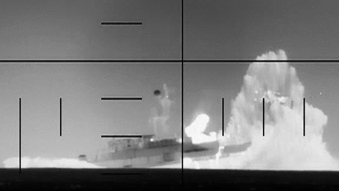 伊朗真的已经被战略包围了，伊朗阿尔万德号护卫舰在距离3000公里海上，遭到美军核