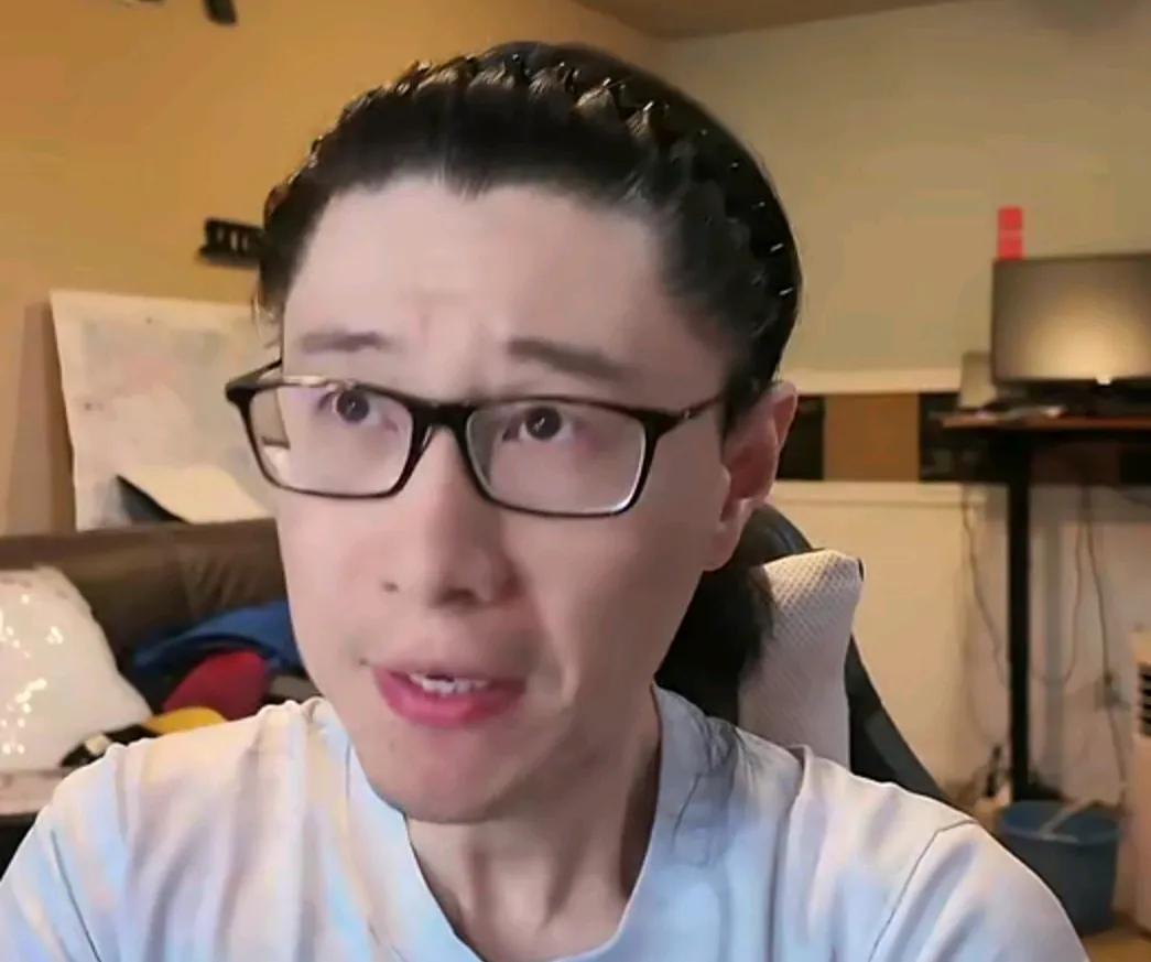 知名球迷蓝血数据大兵表示，虽然上海申花0-3输球，但并不是坏事。在上海申花主场