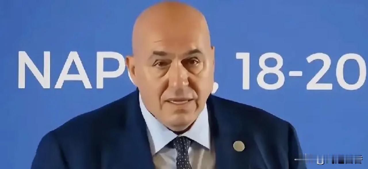 这位意大利人跳得很凶，竟然对俄罗斯发出战争威胁，要对俄罗斯发动“先发制人”的打击