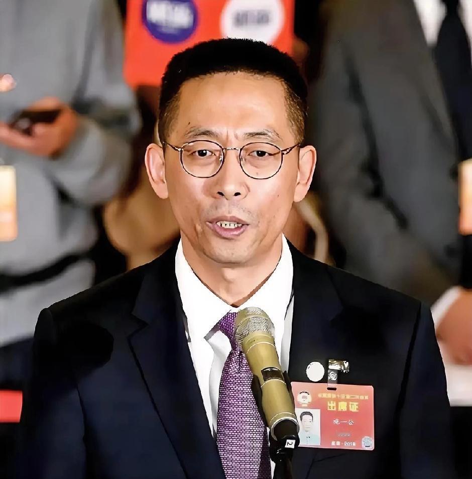 看到瑞典教授说“我们有中国那样的经济实力，能把500人送上月球”，我只觉荒谬——