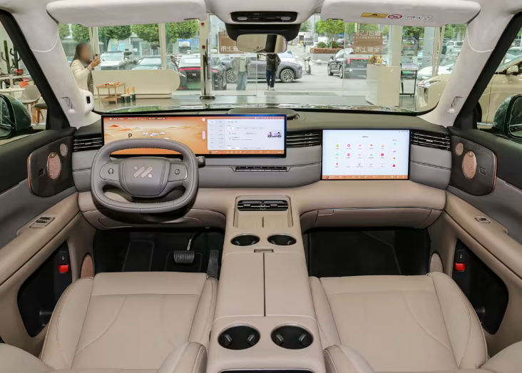 零跑D19极氪8X魏牌V9X等2026年第16周新车预告内饰方面，新车提供大象