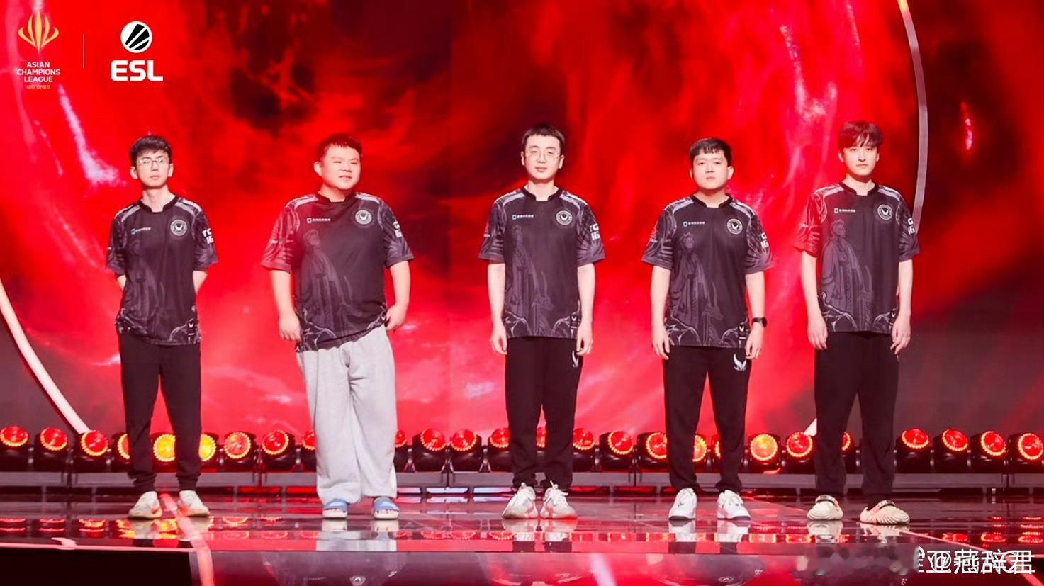 一点开始的YB打Excel，现在五点了还在打，决赛还要打Bo5，听姜岸说XG在今