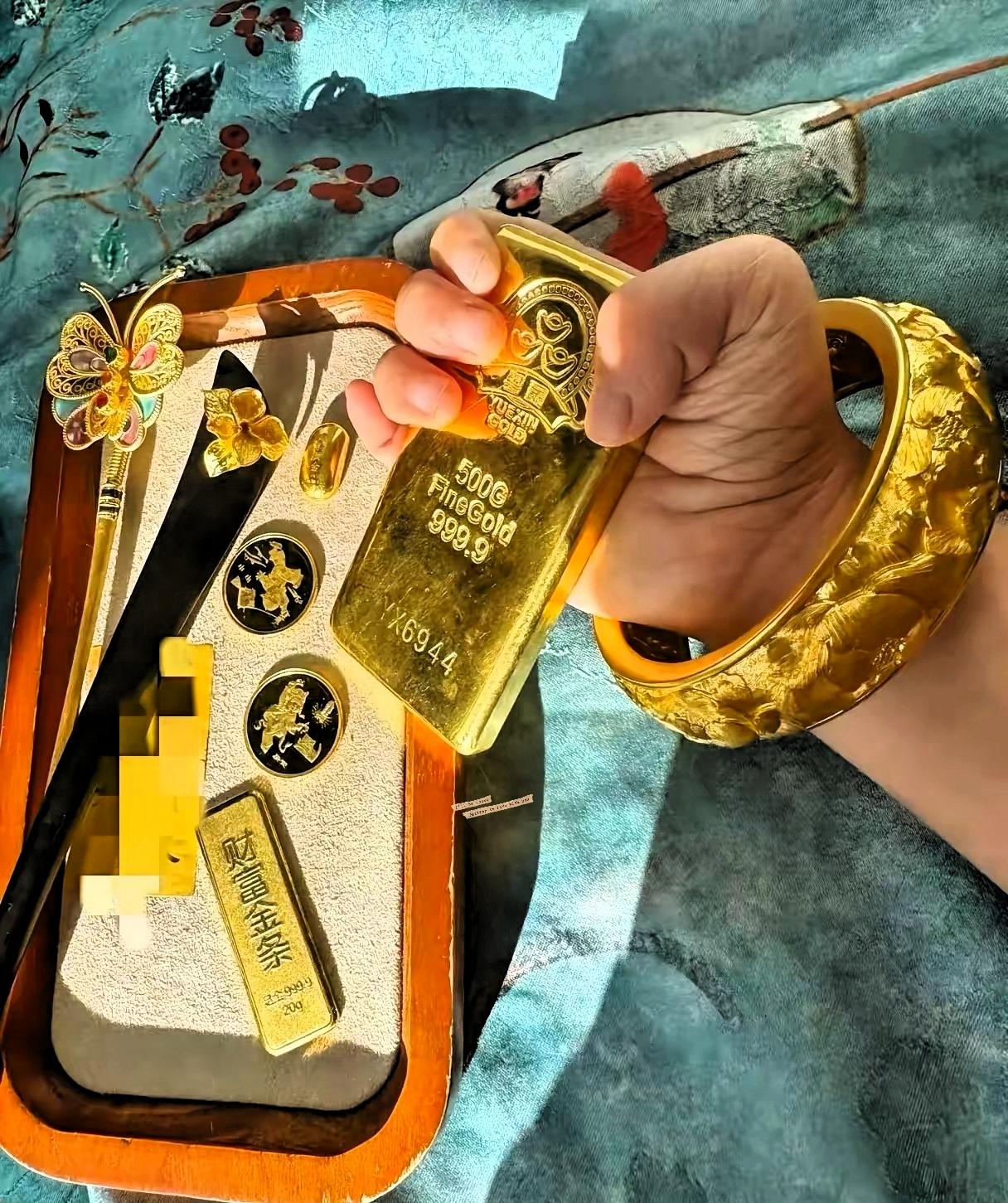 跌！继续下跌！黄金、白银，全都暴跌！3月6日，今天金价是1133/克，前几天