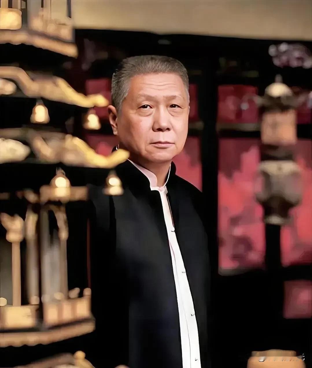 马未都这回算是把天给捅漏了。南博那幅画的烂账，圈里的大佬们都在那儿装聋作哑，