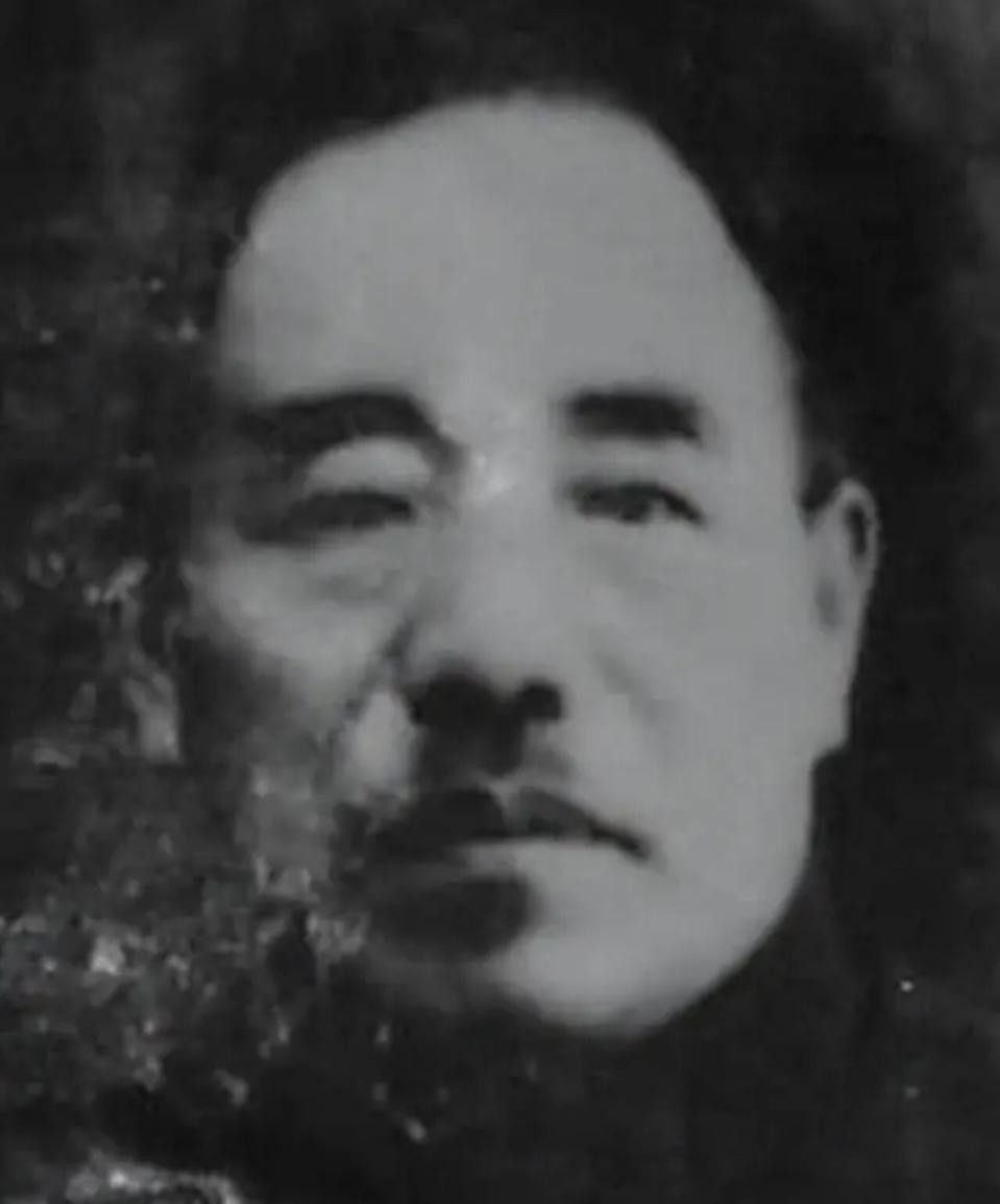 黄埔学生冒死救恩师，1927年的这场营救藏着最真的人性1927年上海的白色恐