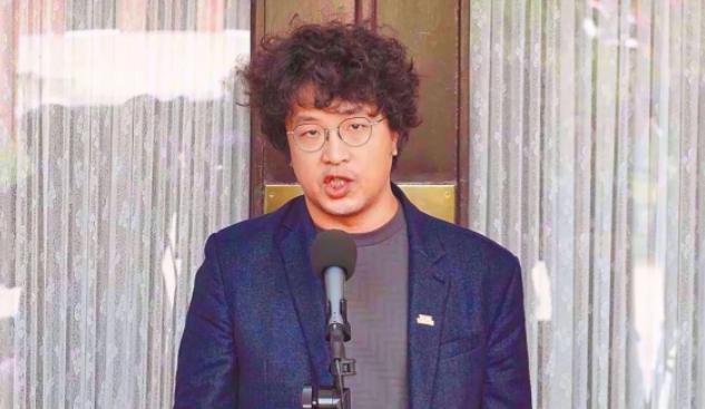 沈伯洋态度仍然非常的嚣张！在沈伯洋之父的企业被我们惩戒之后，沈伯洋放话声称，中国