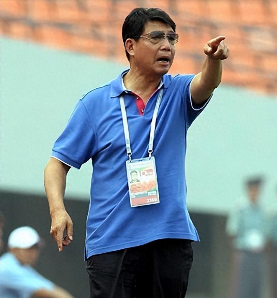 今天是徐根宝农历生日！目前还没有相关报道！看来今年因为亚冠比赛申花个海港球员都没