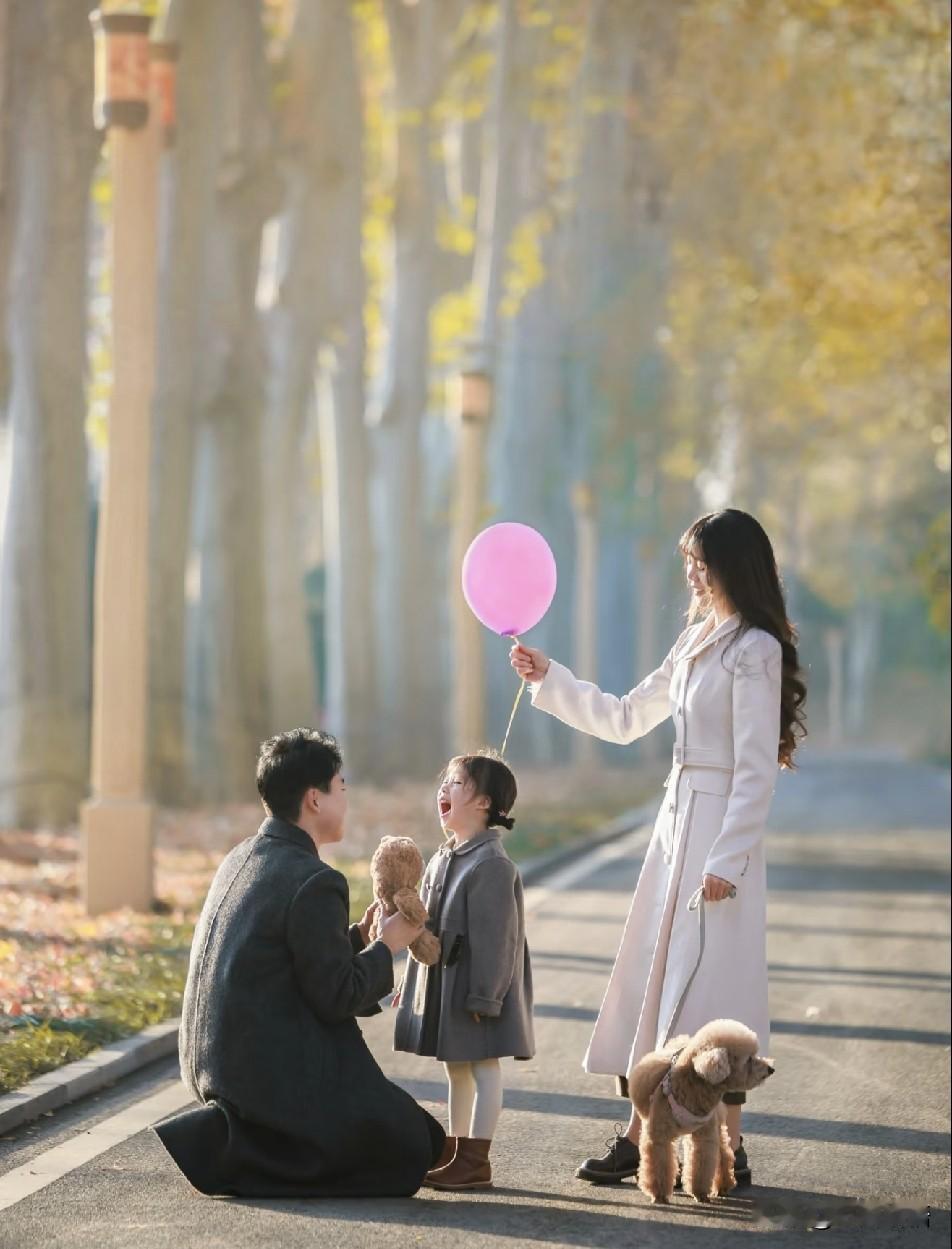 发现了一件很扎心的事：人为什么年轻的时候很爱自己的孩子，甚至愿意为了孩子牺牲一