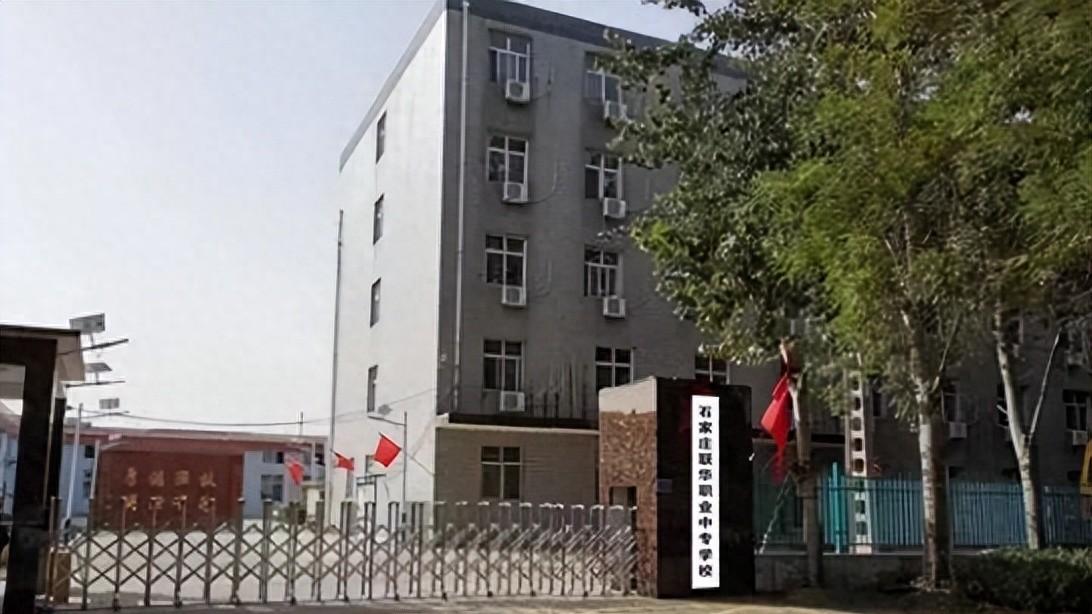高考300分能上大专,就别去读民办本科了,这3所专科实力不输211