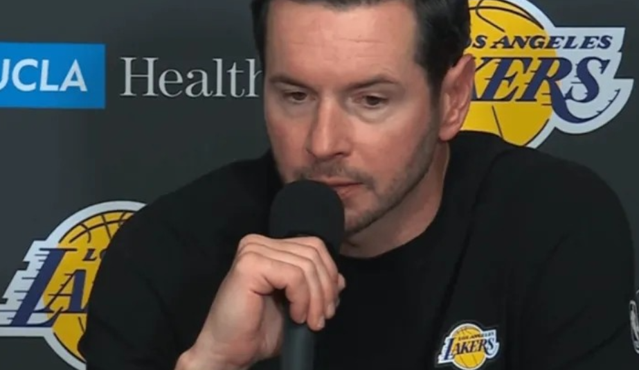 雷迪克在湖人大概率又是首轮游指望一个季后赛下半场不换人的狗当教练，九连胜不是