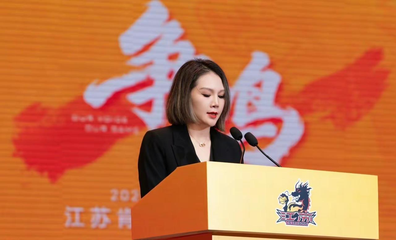 进步明显！江苏男篮仅用21轮，已追平上赛季战绩：上赛季江苏男篮的战绩是6胜40负