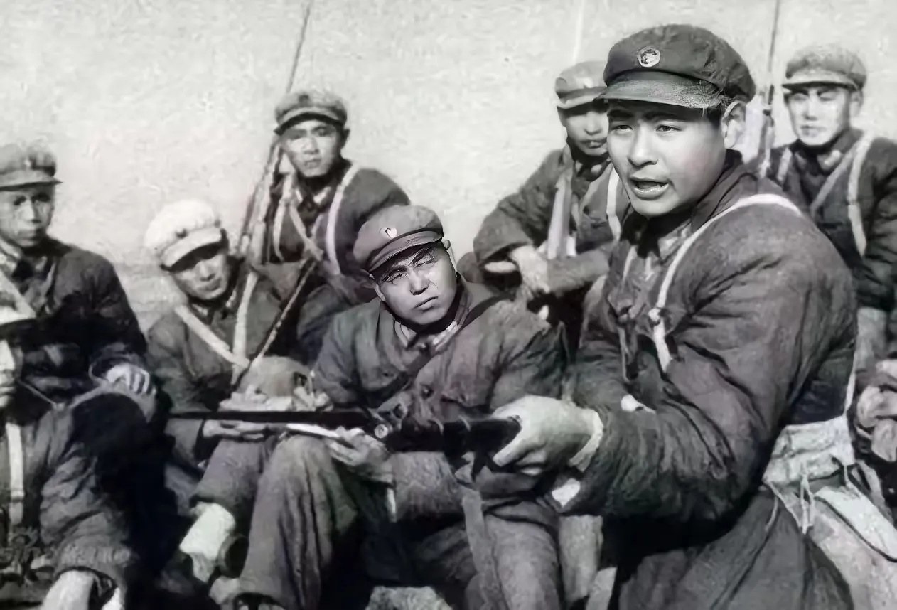 1943年，王近山随手消灭180名日军，但在清点战利品时，战士却疑惑道：“枪呢？