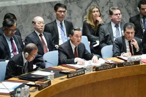 联合国对中国的国际角色评价颇高。王毅在联合国大会演讲时，严正呼吁不能“毁约退群”