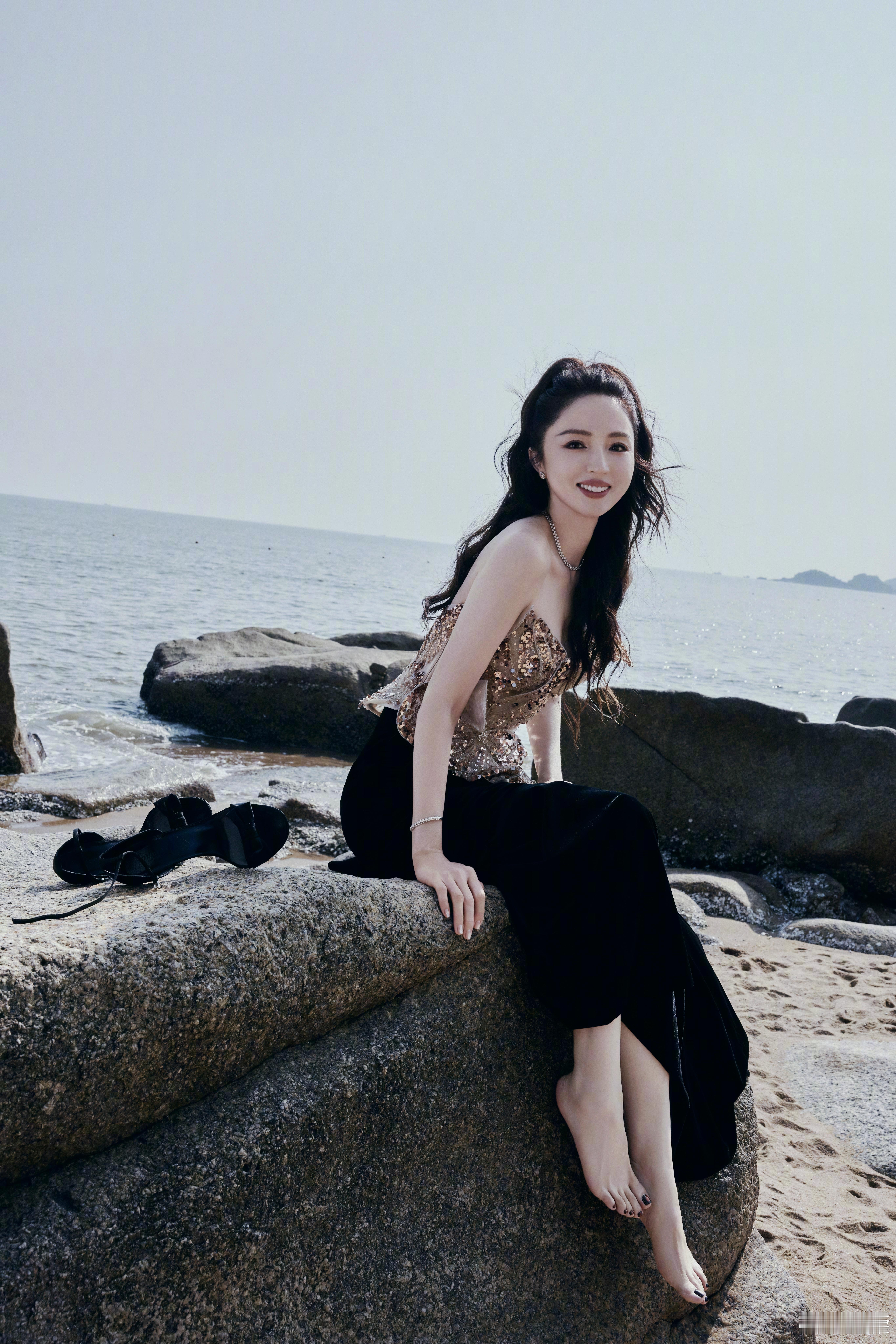 杨幂嫌弃董璇拍照董璇尖叫之夜可惜就一张