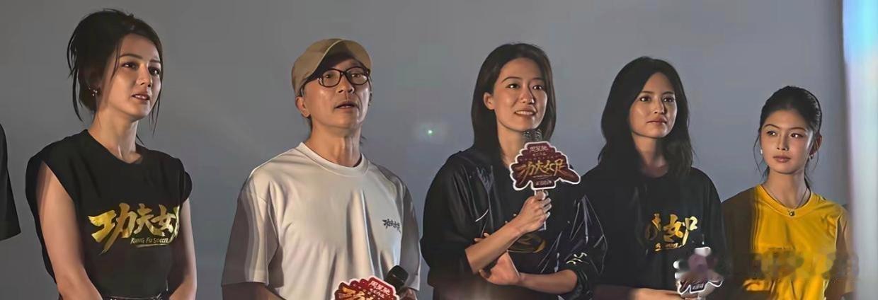 票房好不好，看主演的表情就知道了
