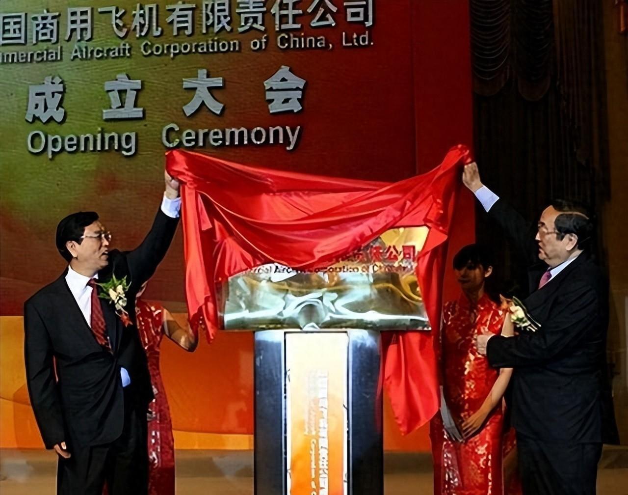 远程关停发动机？美曾将C919航发当“底牌”，不料我国已换道超车有人以为捏着